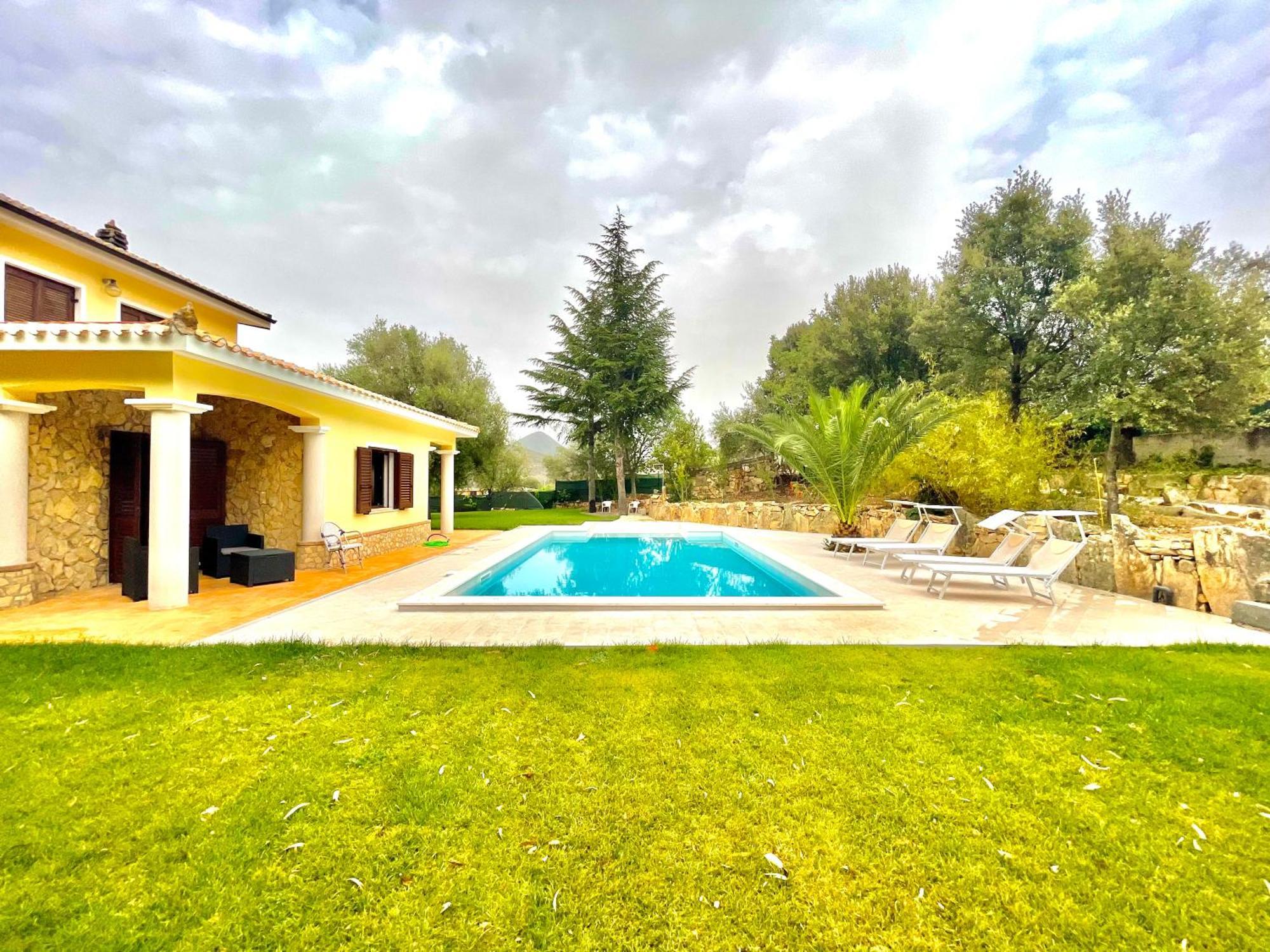 Villa With Pool Cardedu Extérieur photo