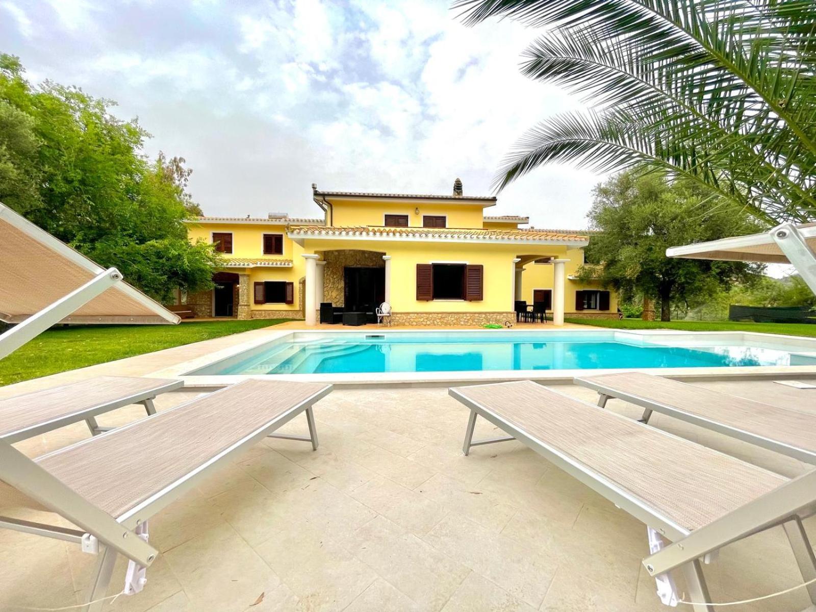 Villa With Pool Cardedu Extérieur photo