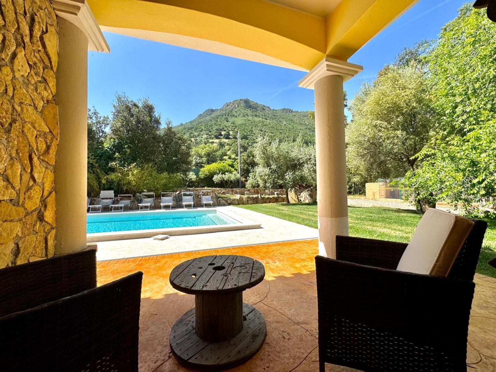 Villa With Pool Cardedu Extérieur photo