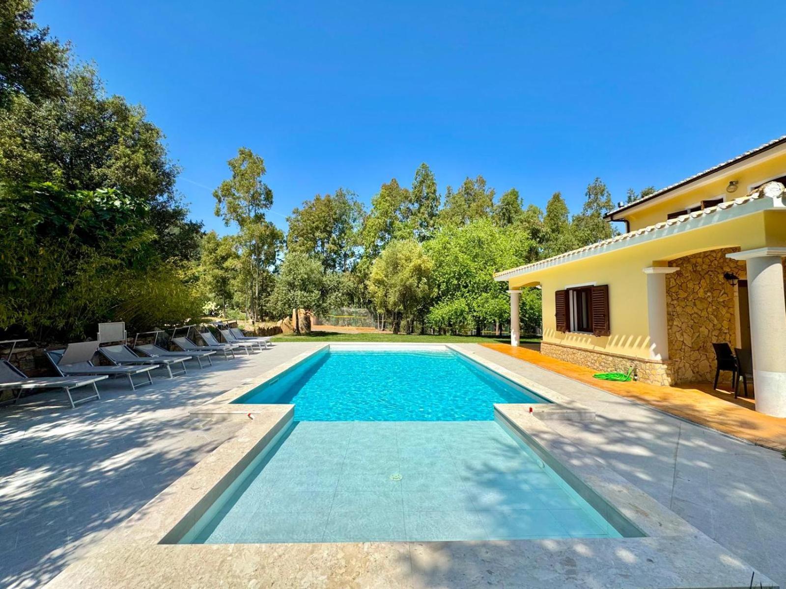 Villa With Pool Cardedu Extérieur photo